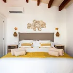 Menurka I * Cala'N Blanes (Menorca)
